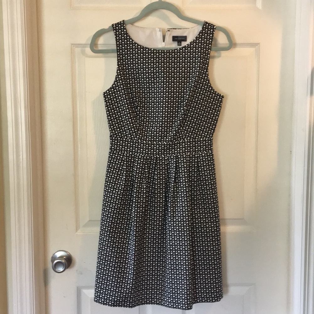The Limited dress size 0 black and white